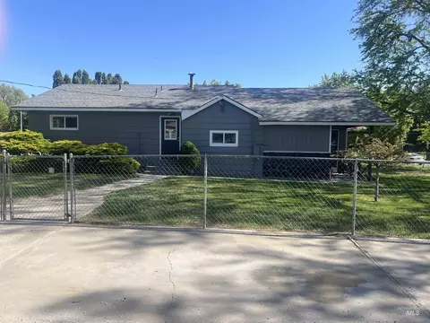 Exterior - 928 S Buchanan St, Jerome, ID 83338 photo 2 of 9