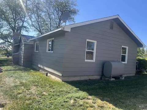 Exterior - 928 S Buchanan St, Jerome, ID 83338 photo 6 of 9