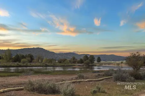 L7 B1 River Bank Drive, Cascade, ID 83611