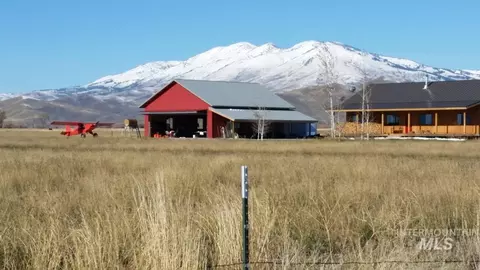 269 N 100 E, Fairfield, ID 83327 photo 1