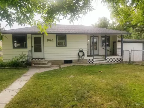 540 E 1st St, Hansen, ID 83334 photo 1