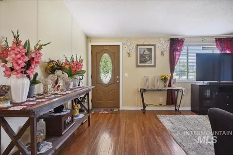 Entry Way - 15741 Willis Rd, Caldwell, ID 83607 photo 1 of 3
