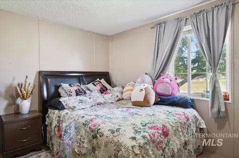 Bedroom - 15741 Willis Rd, Caldwell, ID 83607 photo 6 of 6