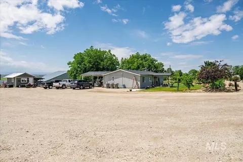 Exterior - 15741 Willis Rd, Caldwell, ID 83607 photo 12 of 19