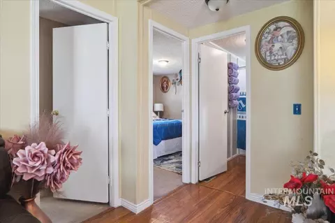 Entry Way - 15741 Willis Rd, Caldwell, ID 83607 photo 3 of 3