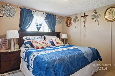 Bedroom - 15741 Willis Rd, Caldwell, ID 83607 photo 5 of 6