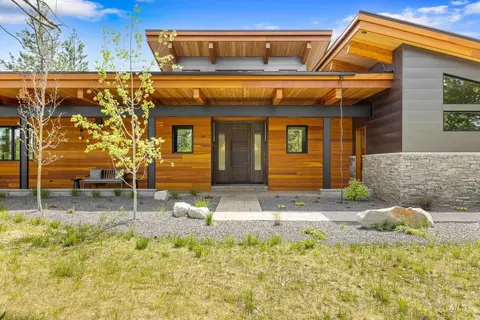 306 Whitetail Dr, Mccall, ID 83638