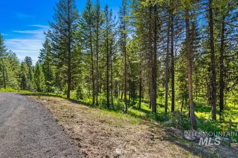 10 Collins Ct, Mccall, ID 83638 photo 6
