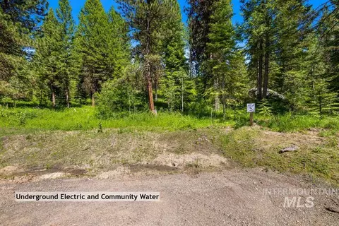 10 Collins Ct, Mccall, ID 83638 photo 4