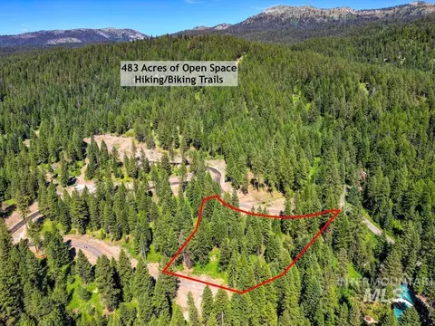 10 Collins Ct, Mccall, ID 83638 photo 9