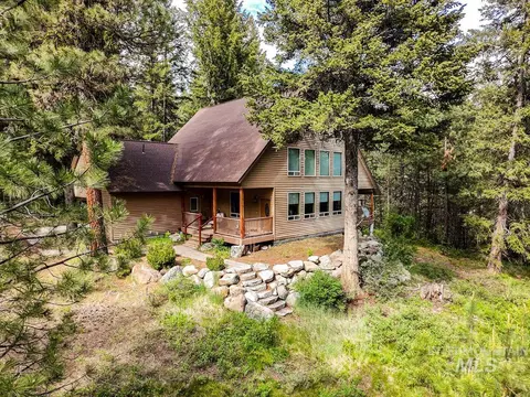 6 Three Point Rd, Cascade, ID 83611 photo 1