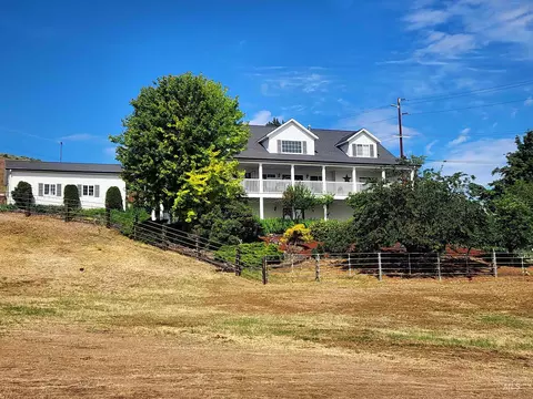 1441 Pound Ln, Clarkston, WA 99403