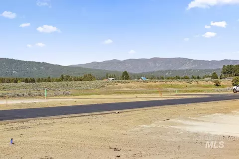 L3 B1 Lazy River Street, Cascade, ID 83611