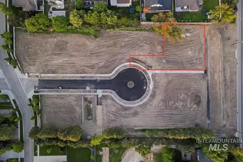 172 N Timber Wolf Pl, Eagle, ID 83616