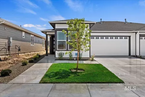 12136 S Glory Ln, Kuna, ID 83634