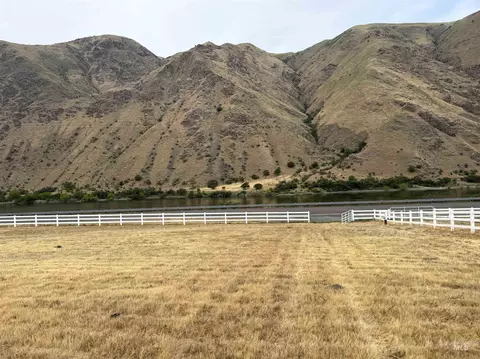 tbd Snake River Rd, Asotin, WA 99402