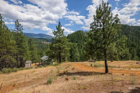 28 Hillman Basin Rd, New Meadows, ID 83654