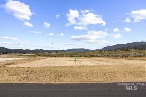 L2 B2 Lazy River Street, Cascade, ID 83611