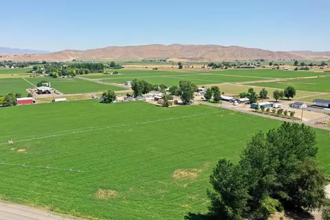 489 Day Rd, Weiser, ID 83672
