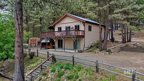 1244 Shore Dr, Cascade, ID 83611 photo 1