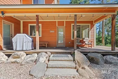 Exterior - 23 Waterline Ln, Cascade, ID 83611 photo 4 of 12