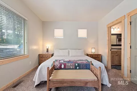 Bedroom - 23 Waterline Ln, Cascade, ID 83611 photo 2 of 6