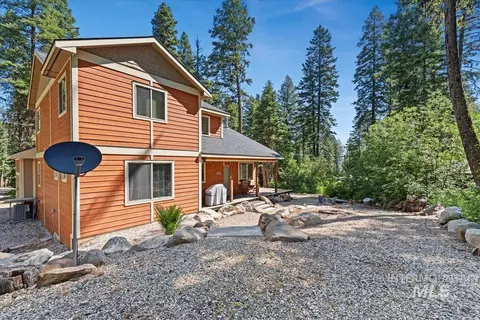 Exterior - 23 Waterline Ln, Cascade, ID 83611 photo 5 of 12