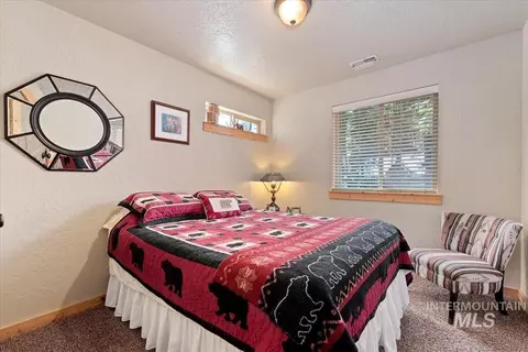 Bedroom - 23 Waterline Ln, Cascade, ID 83611 photo 4 of 6
