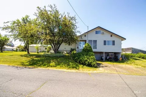 105 Weippe Ave, Weippe, ID 83553 photo 1