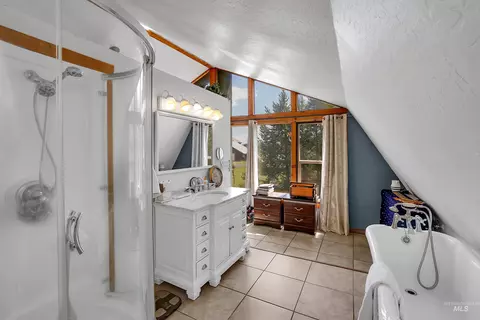 Bath - 97 Coy Rd, Mccall, ID 83638 photo 4 of 5