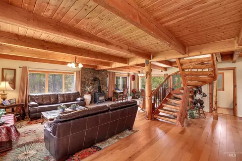 Living - 97 Coy Rd, Mccall, ID 83638 photo 2 of 10