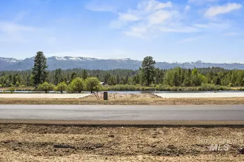 L6 B2 River Bank Drive, Cascade, ID 83611