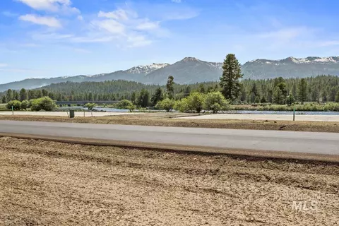 L7 B2 River Bank Drive, Cascade, ID 83611