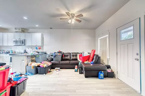 Living - 112 E Main St, Nyssa, OR 97913 photo 1 of 2