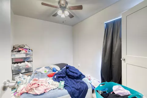 Bedroom - 112 E Main St, Nyssa, OR 97913 photo 6 of 7