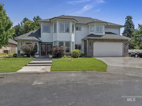1214 N Trail Creek Ln, Eagle, ID 83616