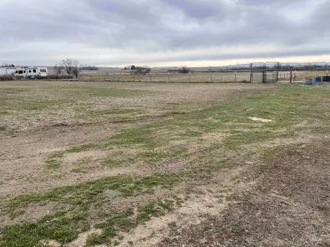 Exterior - 23743 Stephen Ln, Parma, ID 83660 photo 3 of 3