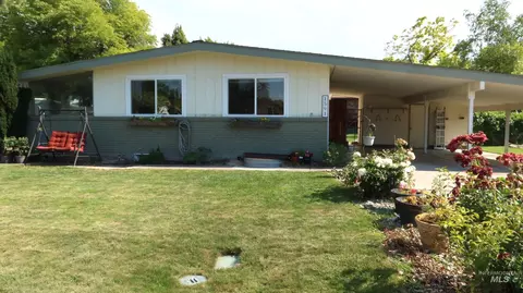 1591 Princeton Dr, Twin Falls, ID 83301