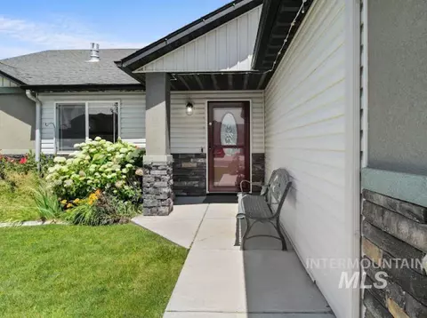 2411 Yellowstone Trl, Burley, ID 83318