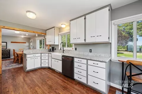 Kitchen - 249 W 500 S, Jerome, ID 83338 photo 4 of 5