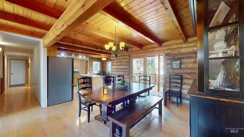 Dining - 1314 River Rd, Buhl, ID 83316 photo 1 of 2