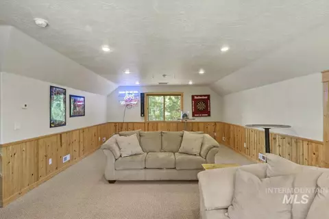 Other - 135 Par Dr, Cascade, ID 83611 photo 11 of 14