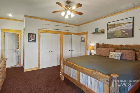 Bedroom - 135 Par Dr, Cascade, ID 83611 photo 2 of 5