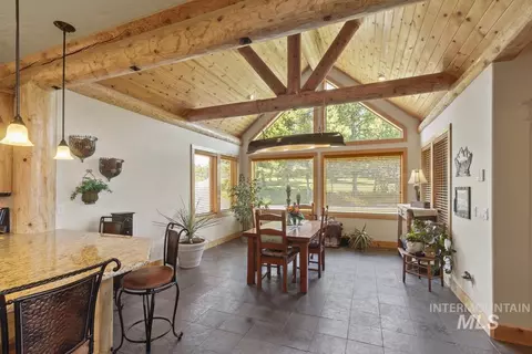 Dining - 135 Par Dr, Cascade, ID 83611 photo 1 of 2