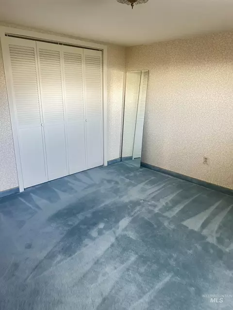 Bedroom - 236 E Hwy 81, Burley, ID 83318 photo 1 of 1