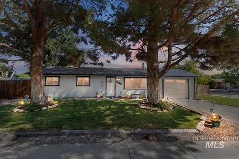 809 Hudson, Middleton, ID 83644 photo 1