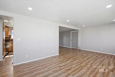 Living - 2918 N 2600 E, Twin Falls, ID 83301 photo 4 of 6