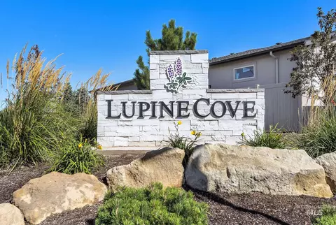 6242 W Stavros Dr, Meridian, ID 83646