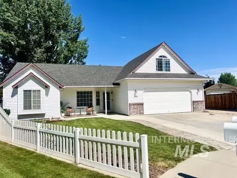 326 7th St, Middleton, ID 83644