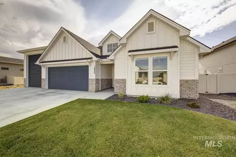 1950 N Meadow Wood Ave, Middleton, ID 83644
